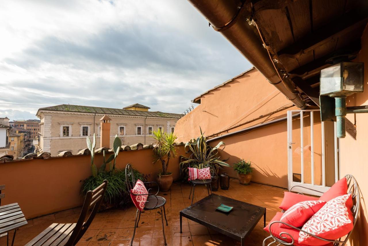 Amazing Penthouse With Private Terrace In Trastevere ローマ エクステリア 写真